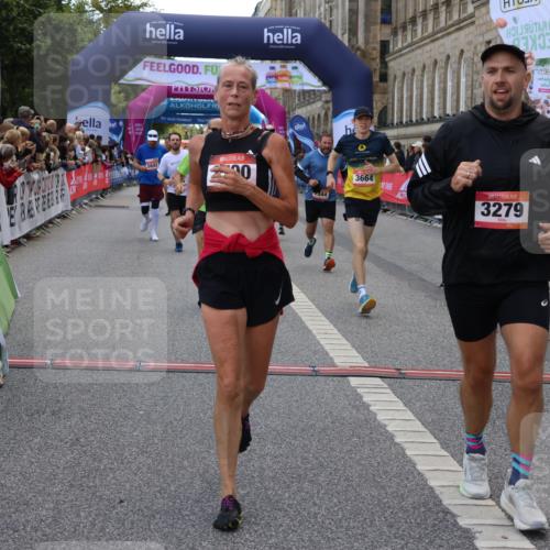 06.09.2026 - CURREX Alsterlauf Strokosch-Dieckow http://msf.ph/oto/10129920 06.09.2026 09:51:02 Ziel 2008, 2200, 2344, 2594, 2803, 3152, 3279, 3498, 3664, 3700, 4070, 4687, 4895, 5101, 5365, 5480, 5642, 5977, 6204, 6277 meine-sportfotos.de