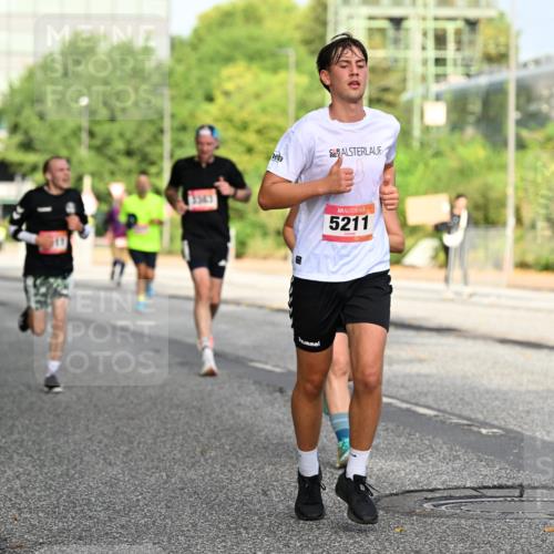 06.09.2026 - CURREX Alsterlauf Dr. Thomas Lammeyer http://msf.ph/oto/10129954 06.09.2026 09:51:57 Laufen 5211 meine-sportfotos.de