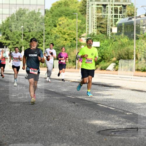 06.09.2026 - CURREX Alsterlauf Dr. Thomas Lammeyer http://msf.ph/oto/10129989 06.09.2026 09:52:01 Laufen 4686, 2433, 3484, 3344 meine-sportfotos.de