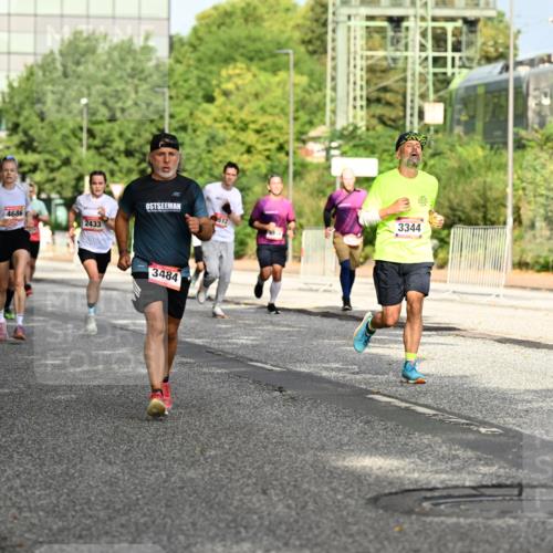 06.09.2026 - CURREX Alsterlauf Dr. Thomas Lammeyer http://msf.ph/oto/10129996 06.09.2026 09:52:01 Laufen 4686, 2433, 3484, 3344, 512 meine-sportfotos.de