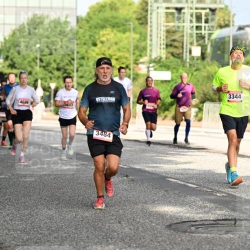 06.09.2026 - CURREX Alsterlauf Dr. Thomas Lammeyer http://msf.ph/oto/10130006 06.09.2026 09:52:02 Laufen 4686, 3484, 495, 3344 meine-sportfotos.de