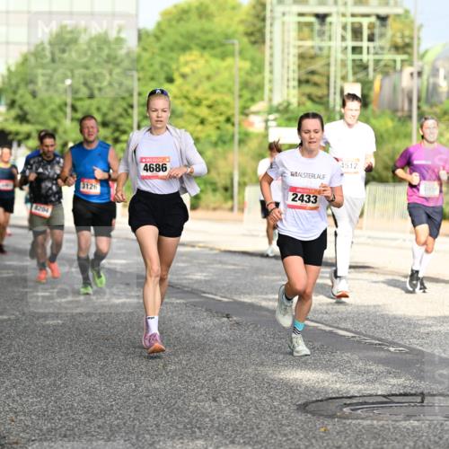 06.09.2026 - CURREX Alsterlauf Dr. Thomas Lammeyer http://msf.ph/oto/10130017 06.09.2026 09:52:05 Laufen 8204, 3126, 4686, 2433, 4512, 4956 meine-sportfotos.de