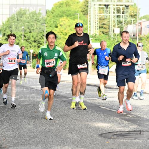 06.09.2026 - CURREX Alsterlauf Dr. Thomas Lammeyer http://msf.ph/oto/10130085 06.09.2026 09:52:14 Laufen 5844, 8086, 5314, 2641, 5094, 2239, 3271, 2854, 2420 meine-sportfotos.de