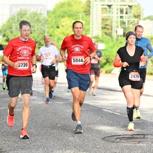 06.09.2026 - CURREX Alsterlauf Dr. Thomas Lammeyer http://msf.ph/oto/10130159 06.09.2026 09:52:21 Laufen 5720, 3929, 1919, 5844, 2479, 4955 meine-sportfotos.de