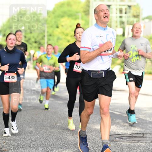 06.09.2026 - CURREX Alsterlauf Dr. Thomas Lammeyer http://msf.ph/oto/10130198 06.09.2026 09:52:25 Laufen 5488, 379 meine-sportfotos.de
