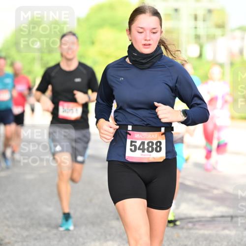 06.09.2026 - CURREX Alsterlauf Dr. Thomas Lammeyer http://msf.ph/oto/10130219 06.09.2026 09:52:27 Laufen 5488 meine-sportfotos.de