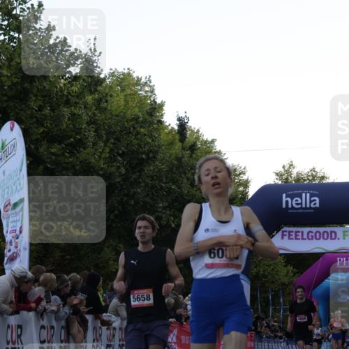 06.09.2026 - CURREX Alsterlauf Yannick Fuchs http://msf.ph/oto/10130289 06.09.2026 09:38:07 Ziel 2562, 3866, 4176, 5658, 5901, 6003 meine-sportfotos.de