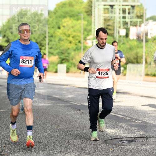 06.09.2026 - CURREX Alsterlauf Dr. Thomas Lammeyer http://msf.ph/oto/10130322 06.09.2026 09:52:37 Laufen 2626, 8211, 4135, 3149 meine-sportfotos.de