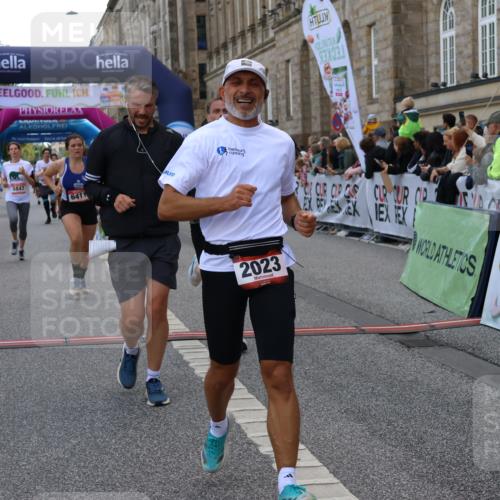 06.09.2026 - CURREX Alsterlauf Strokosch-Dieckow http://msf.ph/oto/10130464 06.09.2026 09:51:35 Ziel 2023, 3286, 3733, 4210, 4985, 4987, 5027, 5230, 5525, 5596, 5814, 5847, 6411, 6490, 8085 meine-sportfotos.de