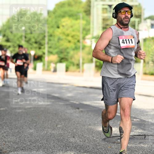 06.09.2026 - CURREX Alsterlauf Dr. Thomas Lammeyer http://msf.ph/oto/10130468 06.09.2026 09:52:52 Laufen 4111 meine-sportfotos.de