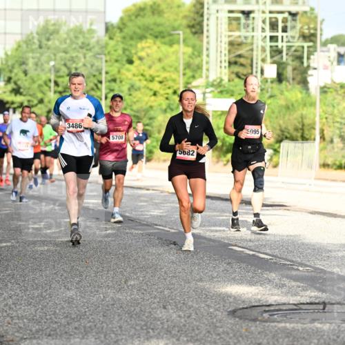 06.09.2026 - CURREX Alsterlauf Dr. Thomas Lammeyer http://msf.ph/oto/10130498 06.09.2026 09:52:58 Laufen 4057, 3486, 5708, 5682, 5095 meine-sportfotos.de
