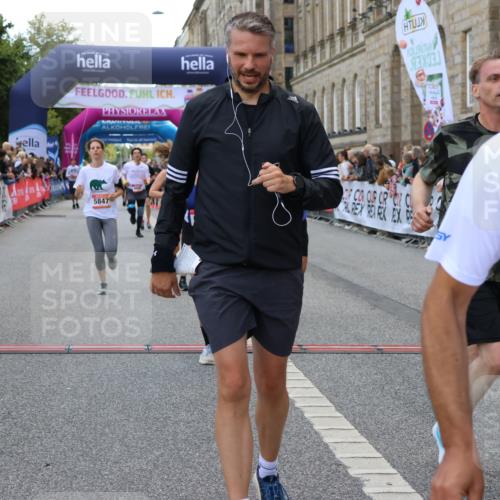 06.09.2026 - CURREX Alsterlauf Strokosch-Dieckow http://msf.ph/oto/10130505 06.09.2026 09:51:36 Ziel 2023, 3286, 3733, 4210, 4985, 4987, 5230, 5525, 5596, 5814, 5847, 6411, 6490, 8085 meine-sportfotos.de