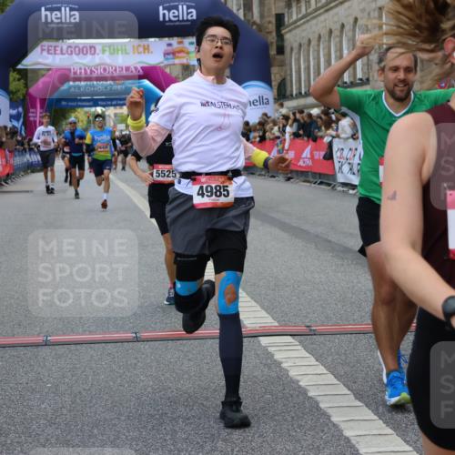 06.09.2026 - CURREX Alsterlauf Strokosch-Dieckow http://msf.ph/oto/10130513 06.09.2026 09:51:40 Ziel 2023, 2542, 3733, 4210, 4427, 4729, 4985, 4987, 5230, 5525, 5596, 5814, 5847, 6405, 6411, 6453, 8085, 8332 meine-sportfotos.de