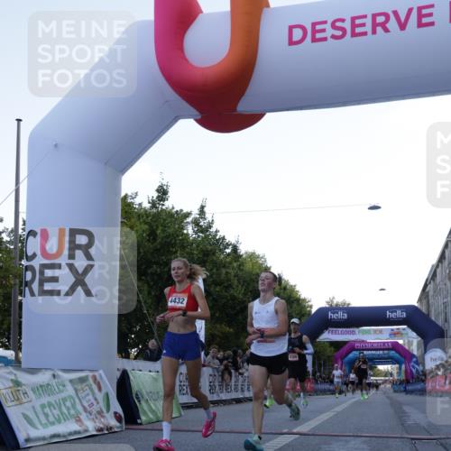 06.09.2026 - CURREX Alsterlauf Yannick Fuchs http://msf.ph/oto/10130518 06.09.2026 09:38:15 Ziel 3866, 4432, 4983, 5513, 5658, 6309, 8024 meine-sportfotos.de