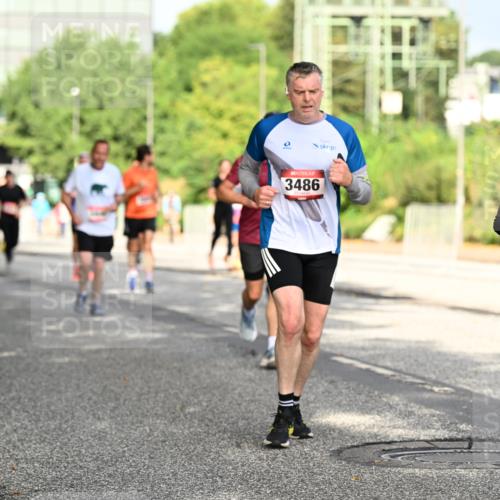 06.09.2026 - CURREX Alsterlauf Dr. Thomas Lammeyer http://msf.ph/oto/10130523 06.09.2026 09:53:00 Laufen 3486, 5682 meine-sportfotos.de