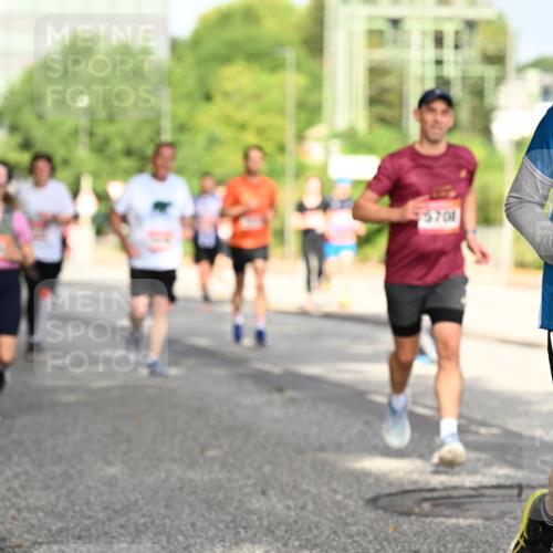 06.09.2026 - CURREX Alsterlauf Dr. Thomas Lammeyer http://msf.ph/oto/10130536 06.09.2026 09:53:01 Laufen 55701, 3486 meine-sportfotos.de