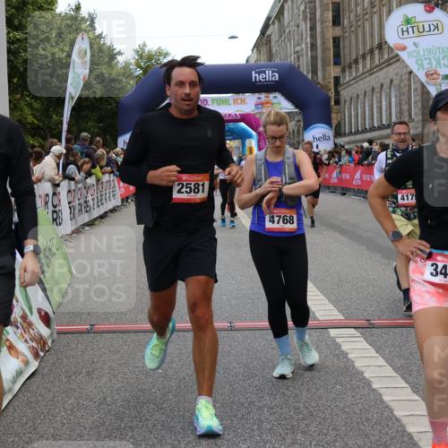 06.09.2026 - CURREX Alsterlauf Strokosch-Dieckow http://msf.ph/oto/10130579 06.09.2026 10:04:31 Ziel 2025, 2303, 2437, 2581, 2988, 2991, 2993, 3435, 3696, 3711, 3807, 4052, 4179, 4376, 4431, 4630, 4768, 5071, 5644, 5718, 5816, 6193 meine-sportfotos.de