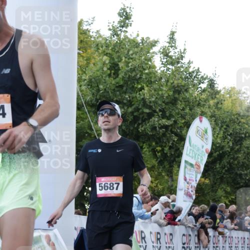 06.09.2026 - CURREX Alsterlauf Yannick Fuchs http://msf.ph/oto/10130608 06.09.2026 09:38:26 Ziel 2378, 4160, 4614, 4983, 5687, 5727, 6101, 6133 meine-sportfotos.de