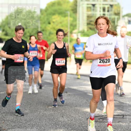 06.09.2026 - CURREX Alsterlauf Dr. Thomas Lammeyer http://msf.ph/oto/10130613 06.09.2026 09:53:09 Laufen 2806, 22, 2, 5473, 1, 2620 meine-sportfotos.de