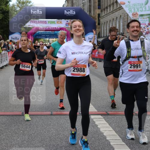 06.09.2026 - CURREX Alsterlauf Strokosch-Dieckow http://msf.ph/oto/10130637 06.09.2026 10:04:35 Ziel 2303, 2581, 2988, 2991, 2993, 3435, 3696, 3807, 4052, 4179, 4431, 4744, 4768, 5071, 5644, 5718, 5767, 6063 meine-sportfotos.de