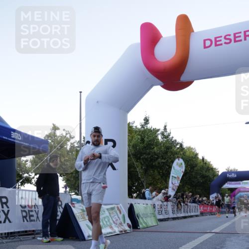 06.09.2026 - CURREX Alsterlauf Yannick Fuchs http://msf.ph/oto/10130670 06.09.2026 09:38:28 Ziel 2378, 3541, 4160, 4614, 5456, 5687, 5727, 6101, 6133 meine-sportfotos.de