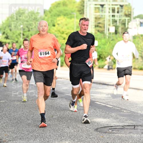 06.09.2026 - CURREX Alsterlauf Dr. Thomas Lammeyer http://msf.ph/oto/10130727 06.09.2026 09:53:20 Laufen 117, 471, 6164, 457, 5575, 5591 meine-sportfotos.de