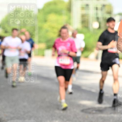 06.09.2026 - CURREX Alsterlauf Dr. Thomas Lammeyer http://msf.ph/oto/10130750 06.09.2026 09:53:22 Laufen  meine-sportfotos.de