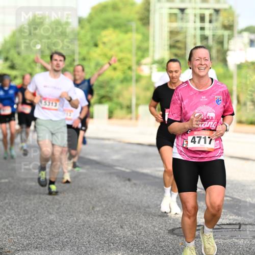 06.09.2026 - CURREX Alsterlauf Dr. Thomas Lammeyer http://msf.ph/oto/10130759 06.09.2026 09:53:23 Laufen 5313, 4717 meine-sportfotos.de