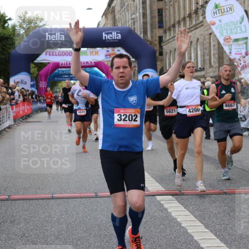 06.09.2026 - CURREX Alsterlauf Strokosch-Dieckow http://msf.ph/oto/10130823 06.09.2026 09:51:53 Ziel 2002, 2719, 3041, 3202, 3465, 4200, 4267, 4268, 4332, 4333, 4667, 4742, 4845, 5621, 5882, 6023 meine-sportfotos.de
