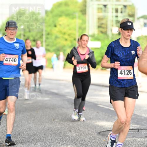 06.09.2026 - CURREX Alsterlauf Dr. Thomas Lammeyer http://msf.ph/oto/10130888 06.09.2026 09:53:36 Laufen 4740, 3795, 4126, 60 meine-sportfotos.de