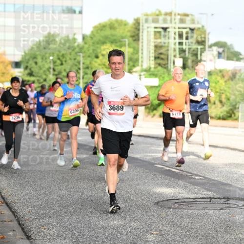 06.09.2026 - CURREX Alsterlauf Dr. Thomas Lammeyer http://msf.ph/oto/10130951 06.09.2026 09:53:45 Laufen 3236, 6396, 3689, 6119 meine-sportfotos.de