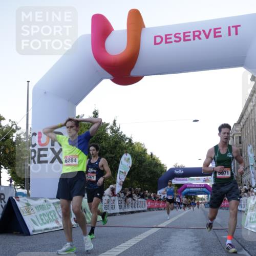 06.09.2026 - CURREX Alsterlauf Yannick Fuchs http://msf.ph/oto/10130975 06.09.2026 09:38:52 Ziel 2371, 5469, 5739, 5971, 6284, 6370, 8010, 8199 meine-sportfotos.de
