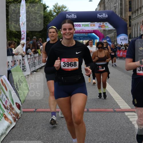 06.09.2026 - CURREX Alsterlauf Strokosch-Dieckow http://msf.ph/oto/10130981 06.09.2026 10:05:02 Ziel 2343, 2512, 2709, 3317, 3412, 3452, 3793, 3853, 3854, 3968, 4549, 4593, 4892, 5022, 5329, 5765, 6179, 6251, 6253, 6282, 8099, 8242, 8298 meine-sportfotos.de