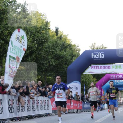 06.09.2026 - CURREX Alsterlauf Yannick Fuchs http://msf.ph/oto/10130983 06.09.2026 09:38:55 Ziel 2371, 2784, 5333, 5469, 5692, 5971, 6284, 6370, 8010, 8199 meine-sportfotos.de