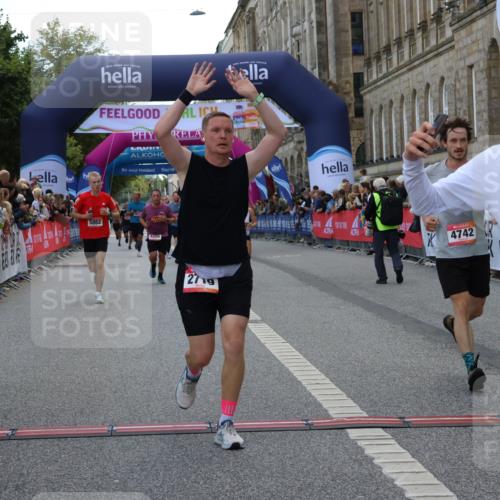 06.09.2026 - CURREX Alsterlauf Strokosch-Dieckow http://msf.ph/oto/10130991 06.09.2026 09:51:58 Ziel 2002, 2719, 3041, 3202, 4200, 4332, 4333, 4667, 4742, 4845, 5621, 5862, 5882, 6023, 6092, 6206, 8280 meine-sportfotos.de