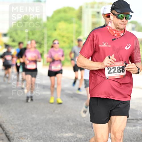 06.09.2026 - CURREX Alsterlauf Dr. Thomas Lammeyer http://msf.ph/oto/10131048 06.09.2026 09:53:55 Laufen 2288 meine-sportfotos.de