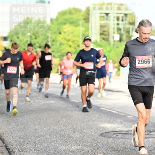 06.09.2026 - CURREX Alsterlauf Dr. Thomas Lammeyer http://msf.ph/oto/10131098 06.09.2026 09:54:01 Laufen 4224, 2966, 198, 565 meine-sportfotos.de