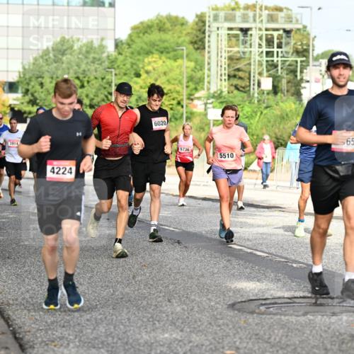 06.09.2026 - CURREX Alsterlauf Dr. Thomas Lammeyer http://msf.ph/oto/10131106 06.09.2026 09:54:03 Laufen 3914, 4224, 6020, 5736, 65, 5166, 5510 meine-sportfotos.de