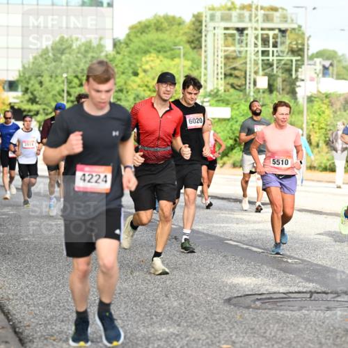 06.09.2026 - CURREX Alsterlauf Dr. Thomas Lammeyer http://msf.ph/oto/10131116 06.09.2026 09:54:04 Laufen 3914, 4224, 6020, 5510, 2523 meine-sportfotos.de
