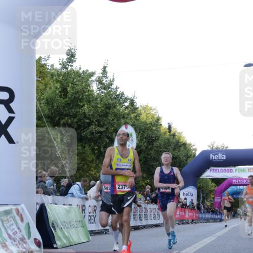 06.09.2026 - CURREX Alsterlauf Yannick Fuchs http://msf.ph/oto/10131143 06.09.2026 09:39:01 Ziel 2379, 2784, 4164, 4706, 5161, 5333, 5692, 5830, 6370, 8199 meine-sportfotos.de