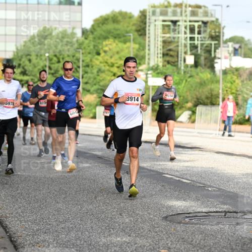 06.09.2026 - CURREX Alsterlauf Dr. Thomas Lammeyer http://msf.ph/oto/10131147 06.09.2026 09:54:08 Laufen 5978, 631, 823, 604, 3914, 514 meine-sportfotos.de