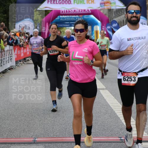 06.09.2026 - CURREX Alsterlauf Strokosch-Dieckow http://msf.ph/oto/10131171 06.09.2026 10:05:07 Ziel 2709, 3317, 3793, 3853, 3854, 3968, 4230, 4231, 4549, 4565, 4994, 5044, 5300, 5329, 5765, 6110, 6179, 6209, 6251, 6253, 8064, 8099, 8298 meine-sportfotos.de