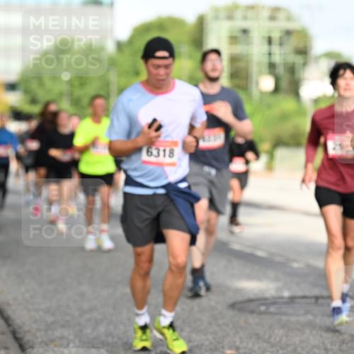 06.09.2026 - CURREX Alsterlauf Dr. Thomas Lammeyer http://msf.ph/oto/10131185 06.09.2026 09:54:12 Laufen 6318 meine-sportfotos.de