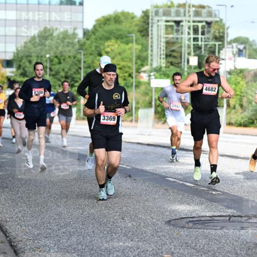 06.09.2026 - CURREX Alsterlauf Dr. Thomas Lammeyer http://msf.ph/oto/10131234 06.09.2026 09:54:22 Laufen 4850, 3307, 8308, 3369, 3442, 4682, 215 meine-sportfotos.de