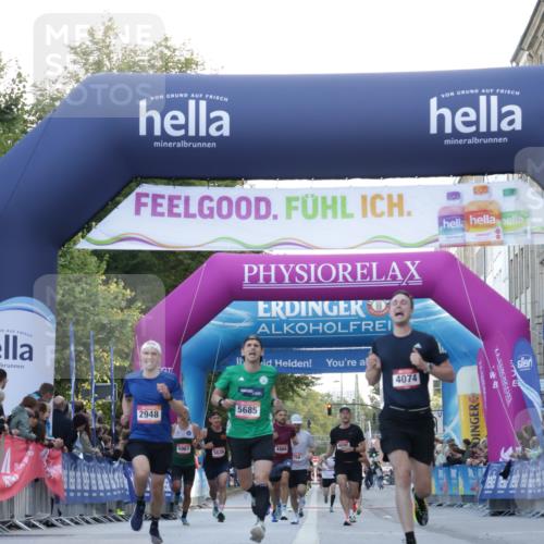 06.09.2026 - CURREX Alsterlauf Yannick Fuchs http://msf.ph/oto/10131351 06.09.2026 09:39:15 Ziel 2948, 4074, 5685 meine-sportfotos.de