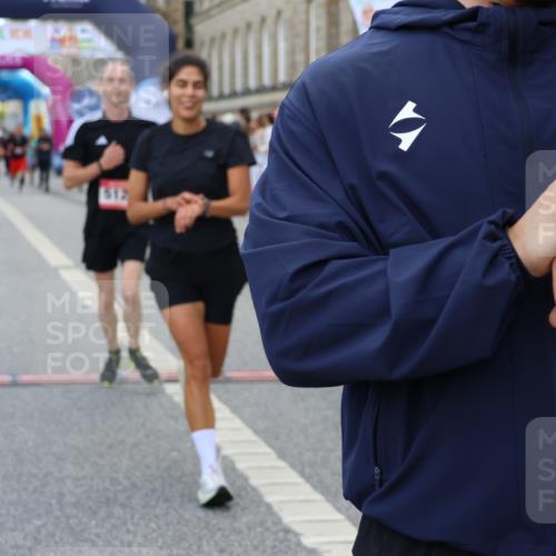 06.09.2026 - CURREX Alsterlauf Strokosch-Dieckow http://msf.ph/oto/10131380 06.09.2026 09:52:19 Ziel 2118, 2191, 2284, 2758, 2765, 3124, 3289, 3450, 3789, 4301, 4462, 5129, 5287, 8071 meine-sportfotos.de
