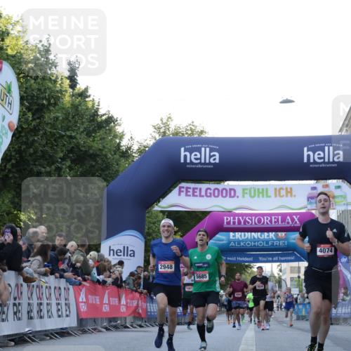 06.09.2026 - CURREX Alsterlauf Yannick Fuchs http://msf.ph/oto/10131386 06.09.2026 09:39:17 Ziel 2948, 4074, 5685 meine-sportfotos.de