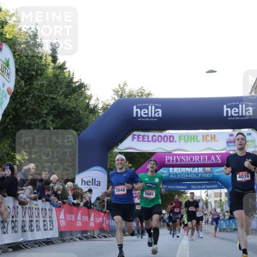 06.09.2026 - CURREX Alsterlauf Yannick Fuchs http://msf.ph/oto/10131397 06.09.2026 09:39:17 Ziel 2948, 4074, 5685 meine-sportfotos.de