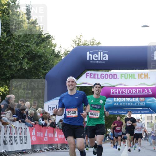 06.09.2026 - CURREX Alsterlauf Yannick Fuchs http://msf.ph/oto/10131412 06.09.2026 09:39:18 Ziel 2948, 4074, 4698, 5685 meine-sportfotos.de