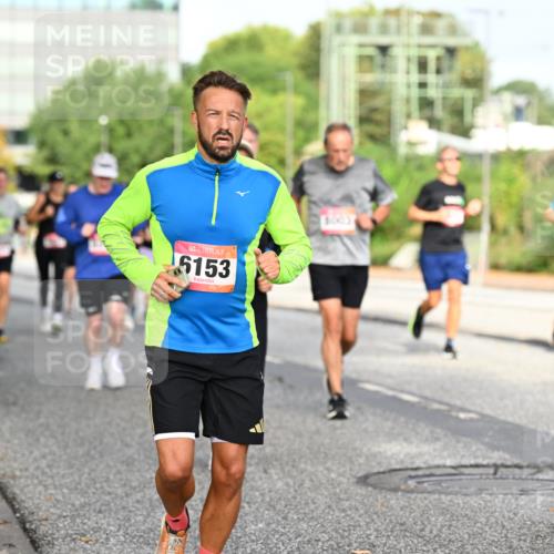 06.09.2026 - CURREX Alsterlauf Dr. Thomas Lammeyer http://msf.ph/oto/10131426 06.09.2026 09:54:42 Laufen 6153 meine-sportfotos.de